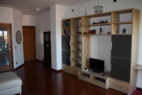 Elegante appartamento trilocale, Milano