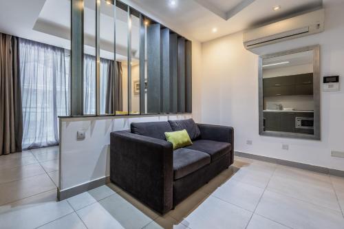 Jules Suites - image 14
