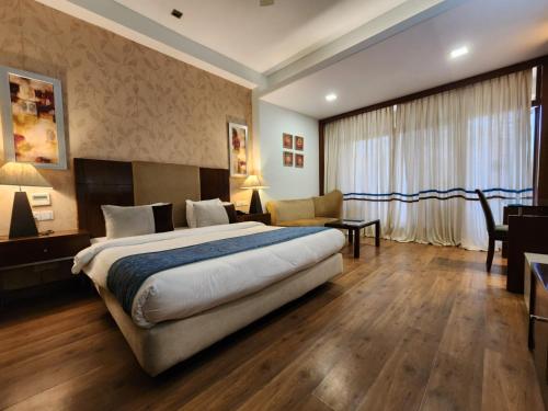 Superior Double Room image 1
