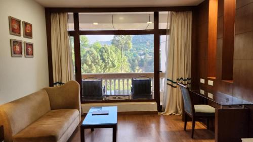 Superior Double Room image 5