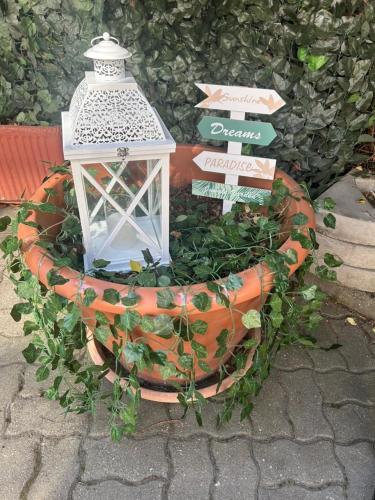 Hotel Pacific - image 11