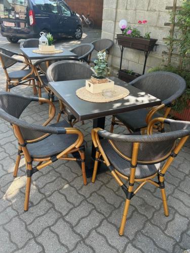 Hotel Pacific - image 5