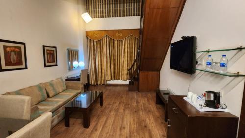 Duplex Studio room in Royal Ark KAsauli