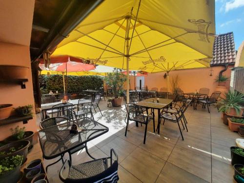 Penzion Avena in สตไรโบร