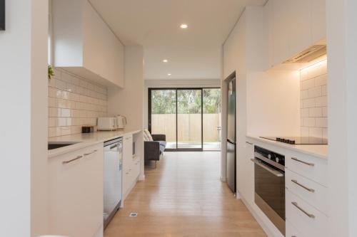 Addington SOHO Two Bedroom Townhouse in أدينغتون