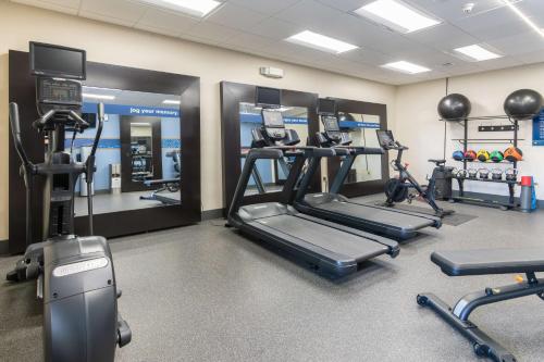 Hampton Inn & Suites Hartford-Manchester - image 2