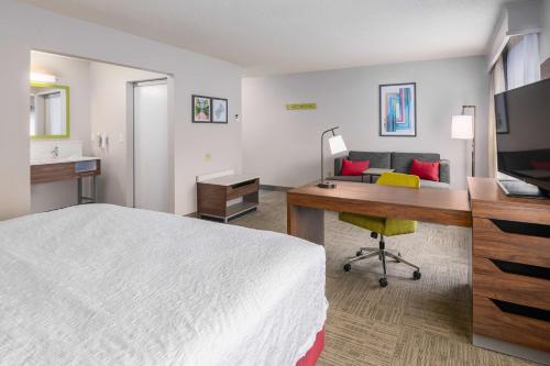 Hampton Inn & Suites Hartford-Manchester