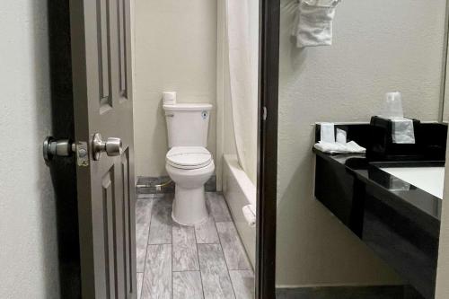 Rodeway Inn Georgetown - image 12