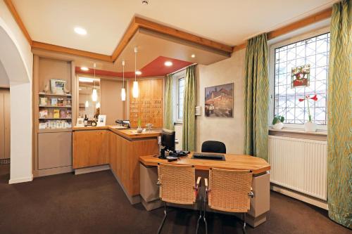 Hotel Goldener Karpfen in อชาฟเฟนบูร์ก