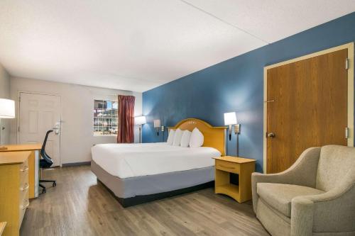 Serenity Inn - image 8