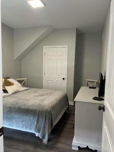 One bedroom apartment near Pier village in Long Branch, USA
