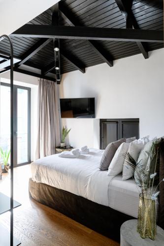 Mamy Blue Slow Living, Atene