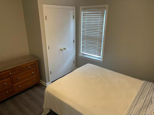 Room near the beach in long branch in Long Branch, USA