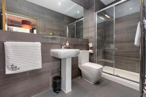 Deluxe Double Room with Sea View image 10