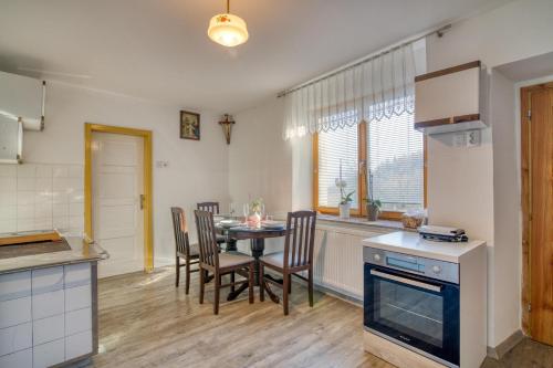 кухня, Farmhouse Blackberry Pool & Wellness- Happy Rentals in Vransko