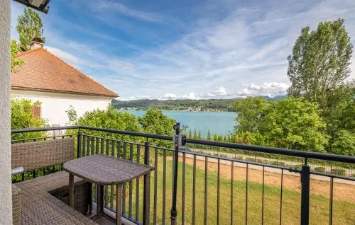 Seeblick-Apartment In Velden in Velden am Wörthersee, Österreich