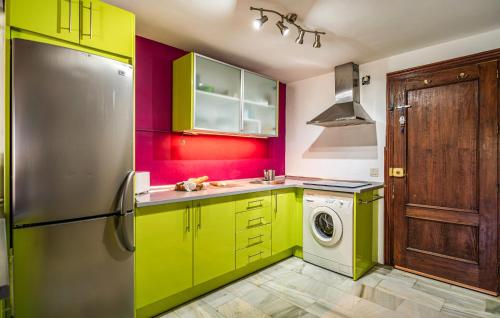 ห้องครัว, Stunning Apartment In Estepona in เอสเตโปนา