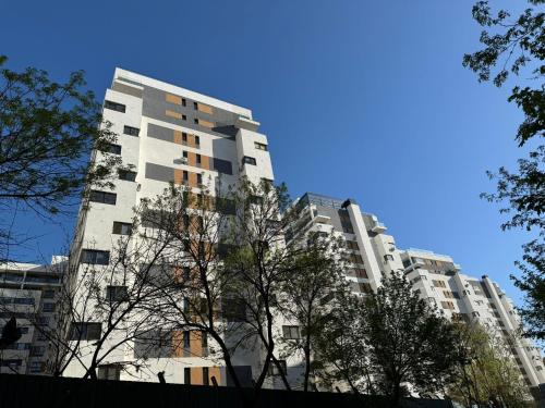 Central Address Towers by GLAM Apartments Bucharest with Parking