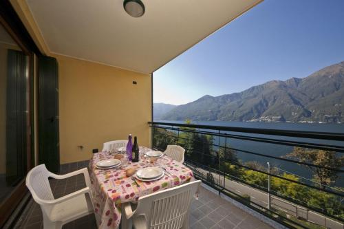 Va Pensiero sul lago Stunning View - Apartment - Tronzano Lago Maggiore