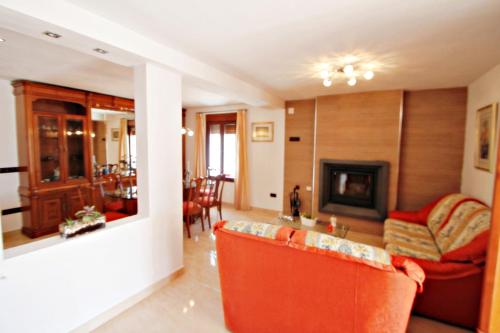 Finca La Verema - holiday home with private swimming pool in Benissa in โบไนเร