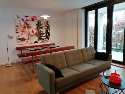 exklusive Ferienwohnung in Architekten Villa, nähe Theater in Meiningen, Deutschland