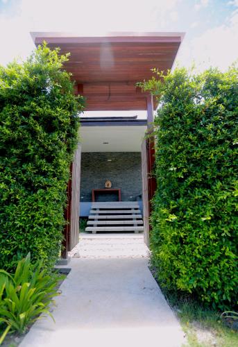Beachfront 2 Bedroom Villa  image 2