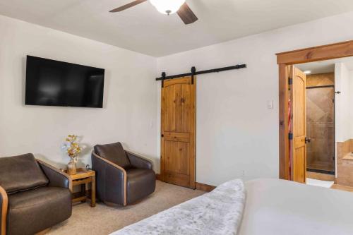 Mount Victoria Lodge #D - image 8