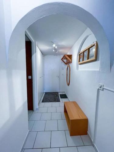 入口, Private apartment with parking spot in the center in 弗利姆斯