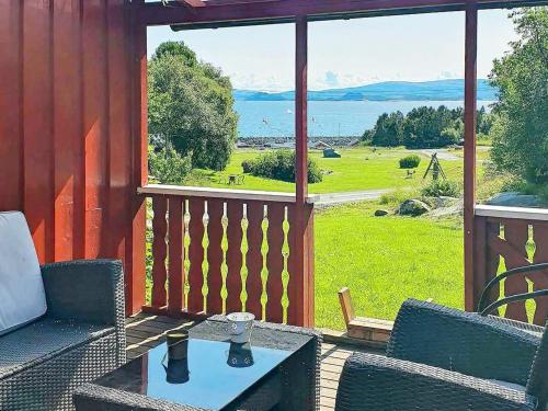 Two-Bedroom Holiday home in Storfosna - Sletta