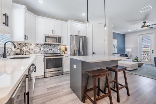 Luxury Stylish 3br Oasis - Tampa Retreat - Tampa