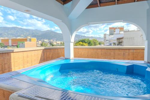 Hotel Alcaravan Medellín, Medellín