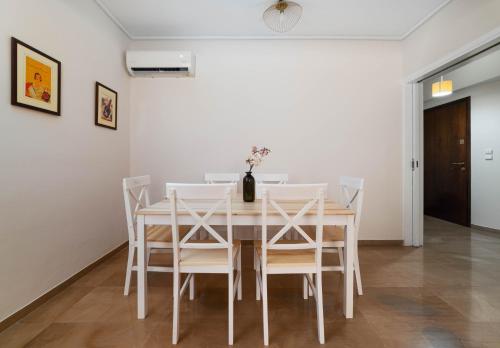 Spacious Nest 2bd apartment next to Acropolis 5