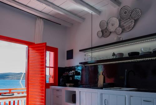 Fisherman House in คลีมา