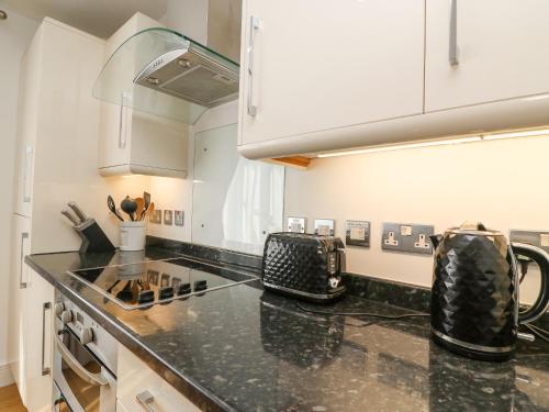 Admiral's Quarter Apartment 4 WEYMOUTH - image 6