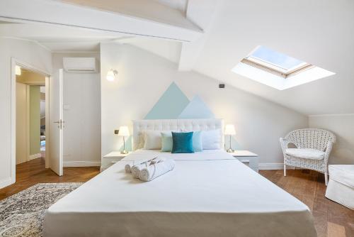Attic in Como Center + Parking, Комо (фото 8)