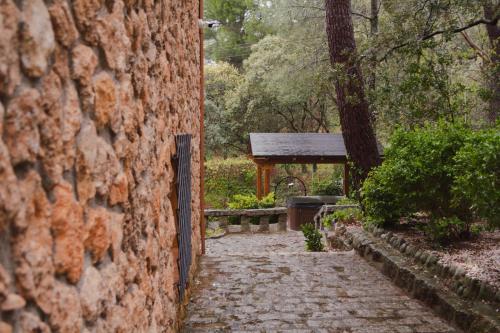 'El Mirador de Sotillo', un Oasis de Confort con Piscina y Jacuzzis