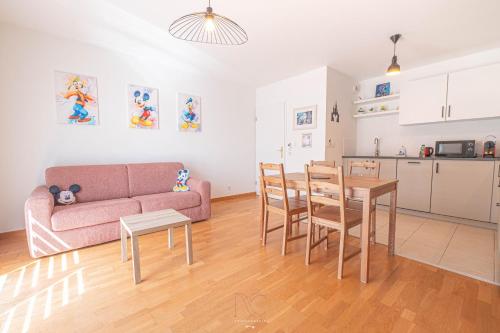 *Disneyland-Paris* 5 personnes, Parking, Wifi - Location saisonnière - Montévrain