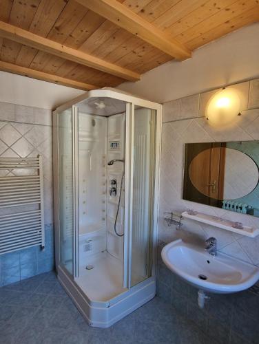Attico in Centro: Relax&Comfort, Baselga di Pinè (fotografie 6)
