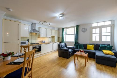 Spectacular 3 Bed in Blackheath