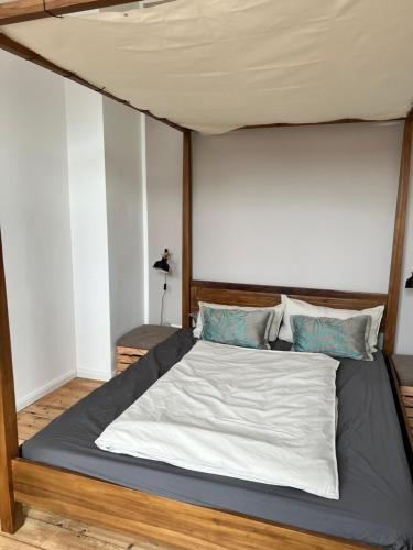 2 Zi Whg zentral, Altbau, renoviert 4P