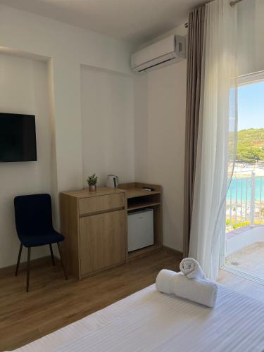 EMAR Beachfront Hotel Ksamil – Ksamil, OR