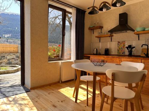 Bala's House in 梅斯蒂亞