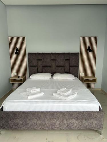 Summer Gate Hotel – Ksamil, OR