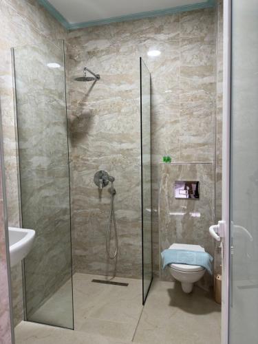 Summer Gate Hotel – Ksamil, OR