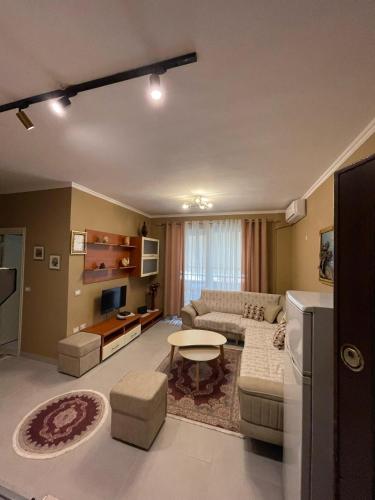One-Bedroom Apartment image 7