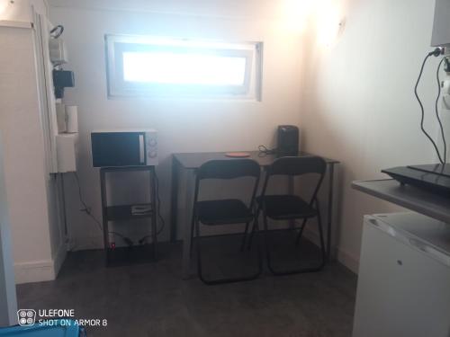 Etablissements Coulon Saint-Joseph en face de Bagatelle Etablissements Coulon Saint-Joseph en face de Bagatelle