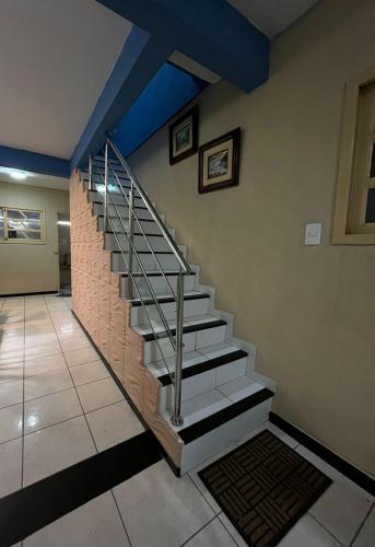 CASA COM 3 QUARTOS /AR-CONDICIONADO / NETFLIX