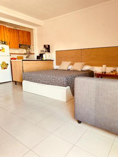 Studio Apartment Santana Habaneras - 05 at Beach with Garage, Pool and Lift in Torrevieja
