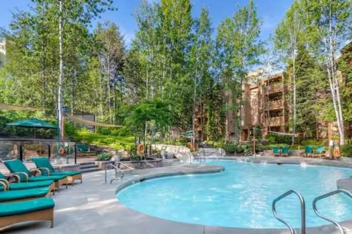 The Refuge Whistler - Ski unit Inside Hilton Grand Vacations, managed by HGVBO in Whistler, Canada