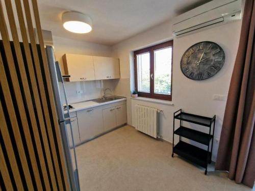 Two-Bedroom Apartment with Terrace image 8